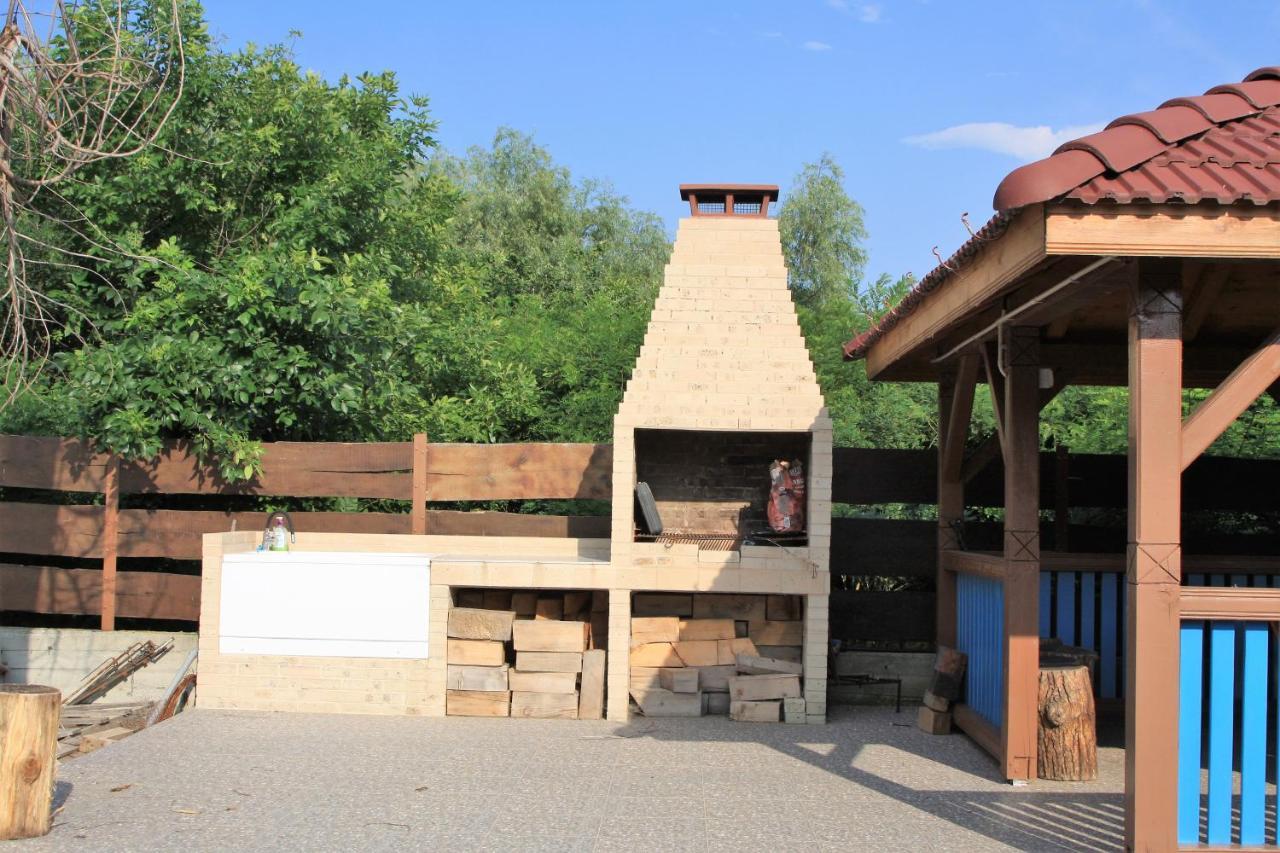 Camere De Inchiriat Băltenii de Sus Exterior foto